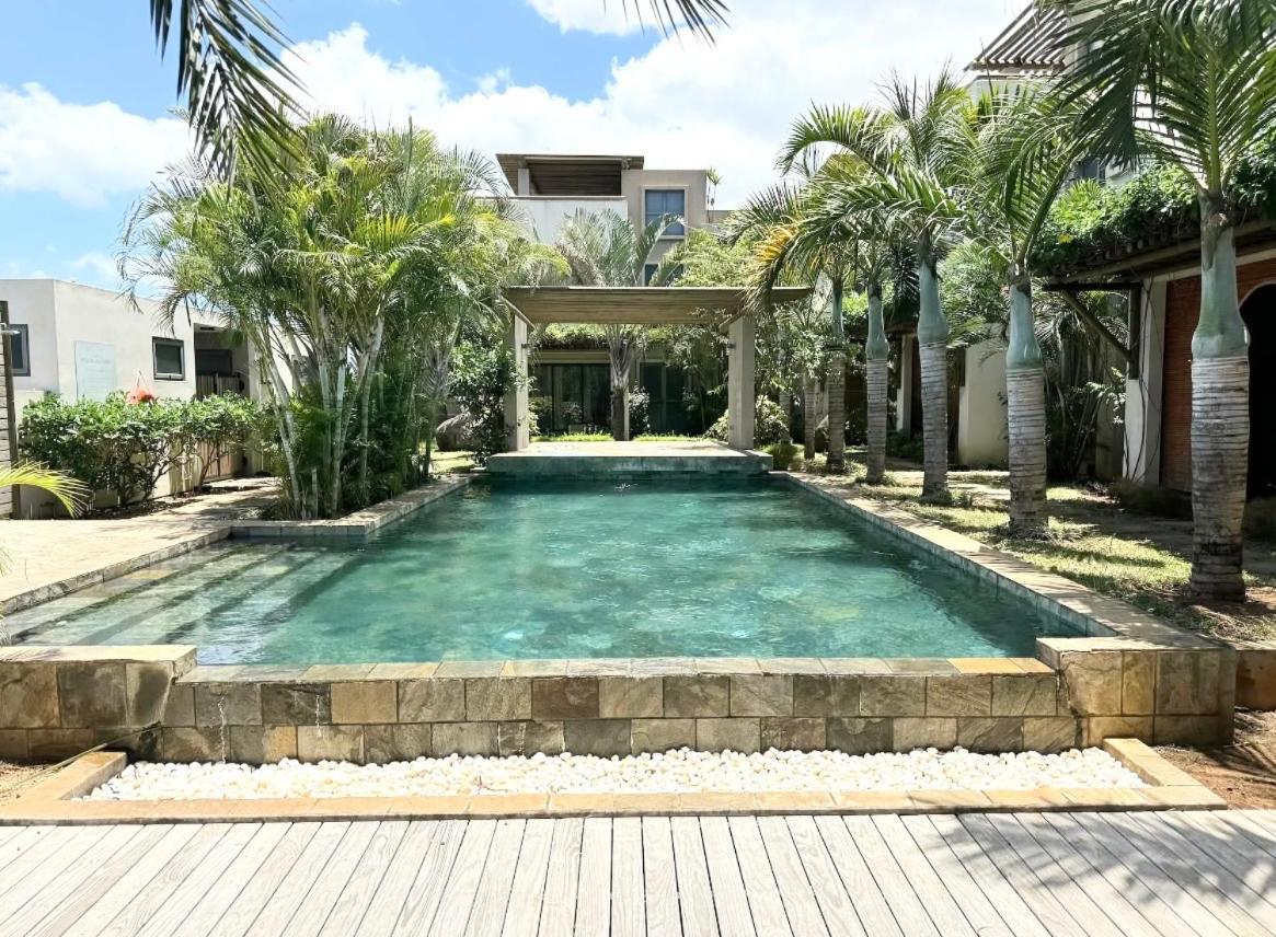 Stunning 3-Bedroom Apartment With Private Rooftop Terrace & Gorgeous Pool Flic en Flac Экстерьер фото