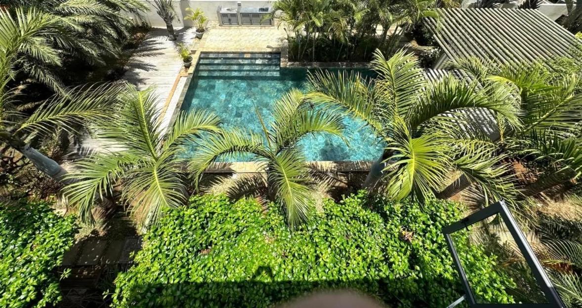 Stunning 3-Bedroom Apartment With Private Rooftop Terrace & Gorgeous Pool Flic en Flac Экстерьер фото